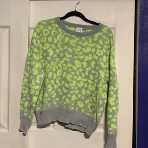 John & Jenn Leopard Print Crewneck Sweater in Citron